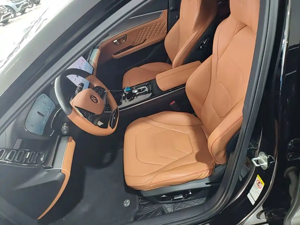 BYD Han — миниатюра 15