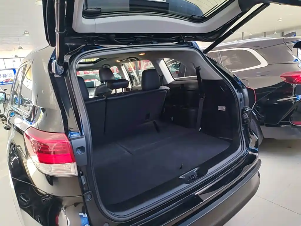 Toyota Highlander — миниатюра 19