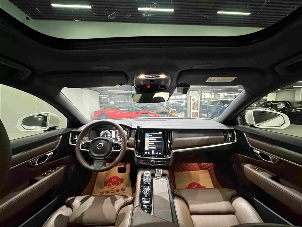 Volvo S90 — миниатюра 16