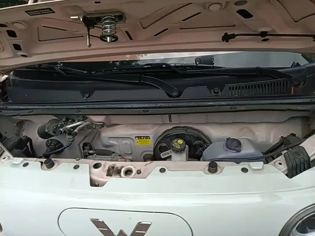 Wuling MINIEV — миниатюра 20