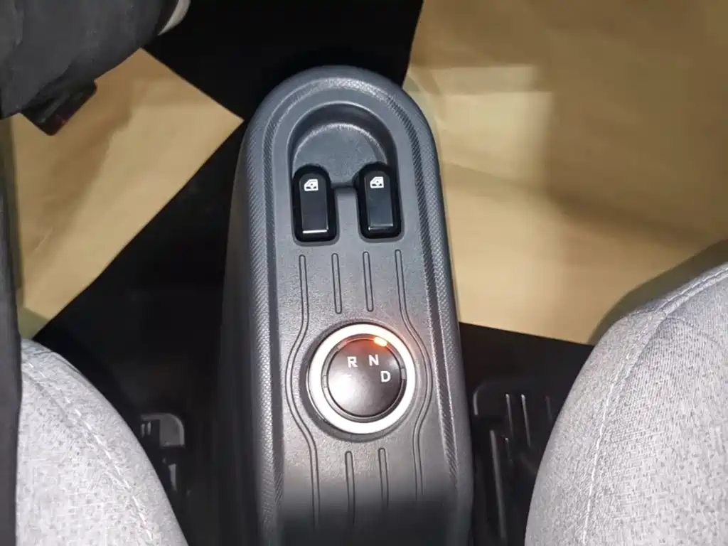 Wuling MINIEV — миниатюра 14