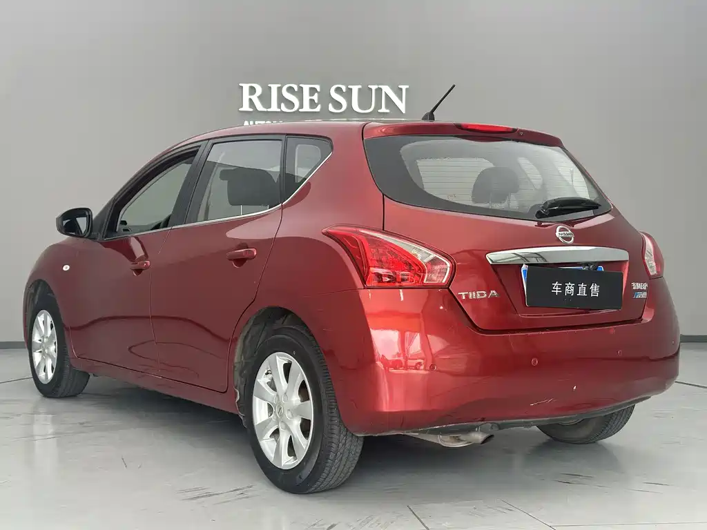 Nissan Tiida — миниатюра 6