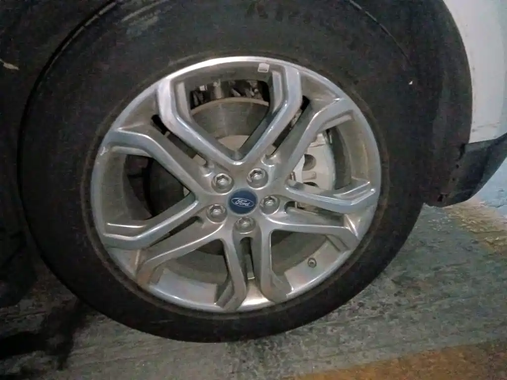 Ford Edge — миниатюра 24