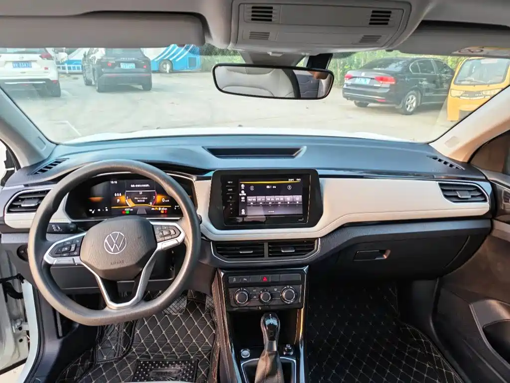 Volkswagen Tharu — миниатюра 5