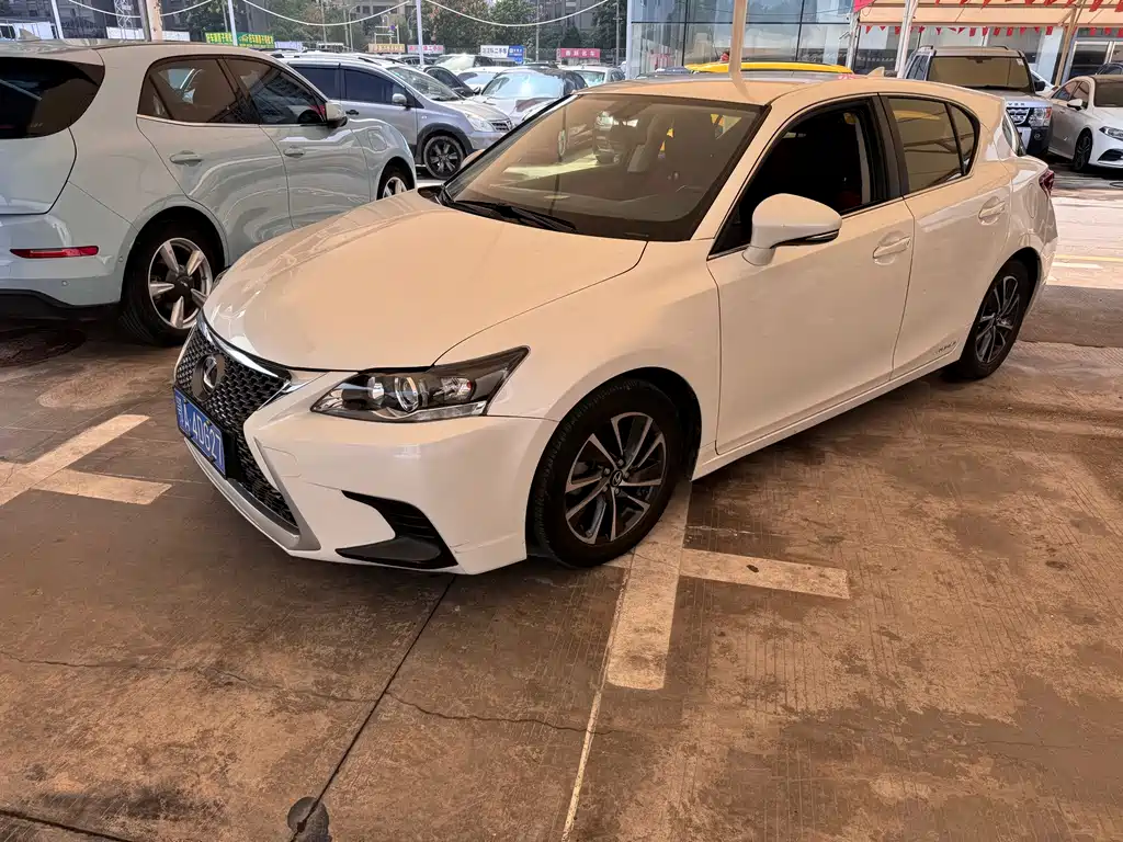 Lexus CT