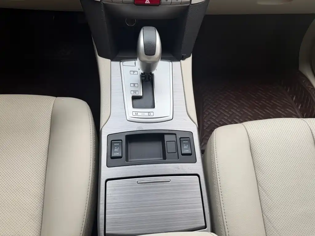 Subaru Outback 2012 2.5i Luxury