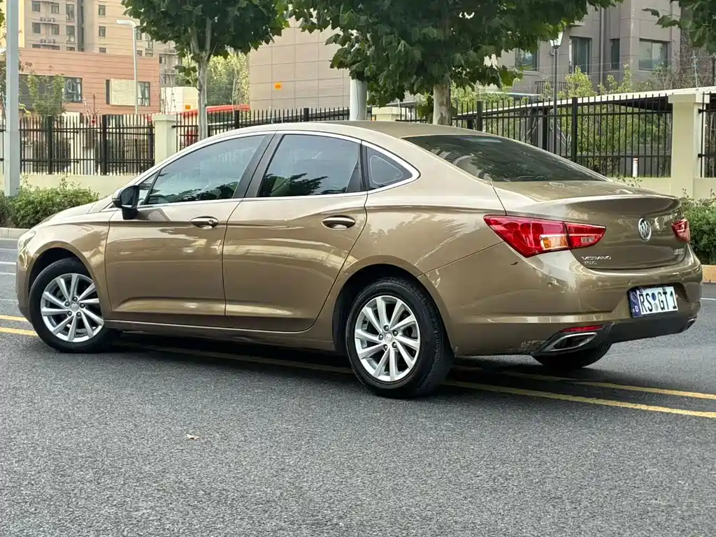 Buick Verano — миниатюра 9