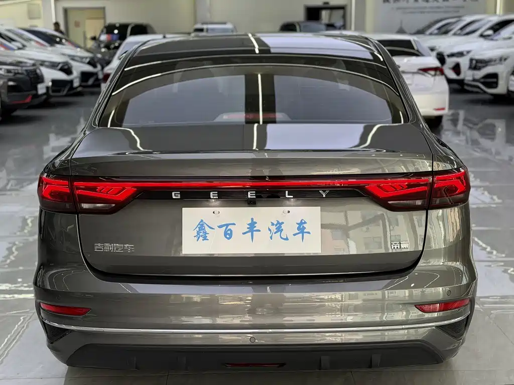 Geely Emgrand — миниатюра 9