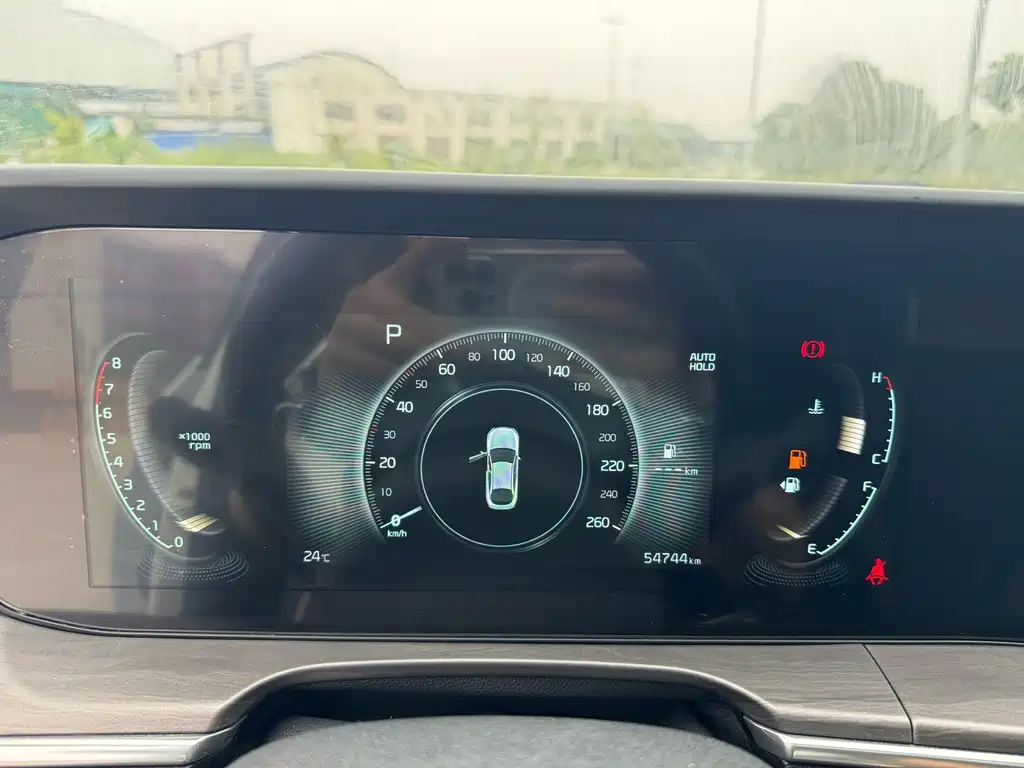 Kia K5 — миниатюра 5