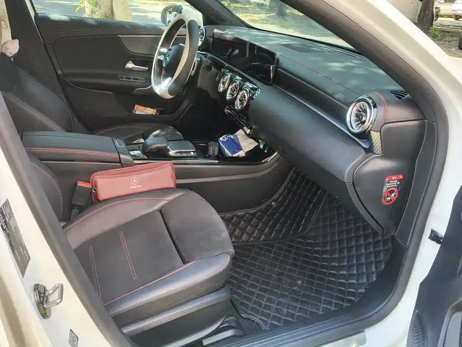 Mercedes-Benz A-Class — миниатюра 8