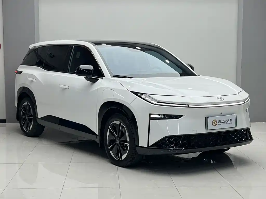 Toyota bZ3X — миниатюра 2