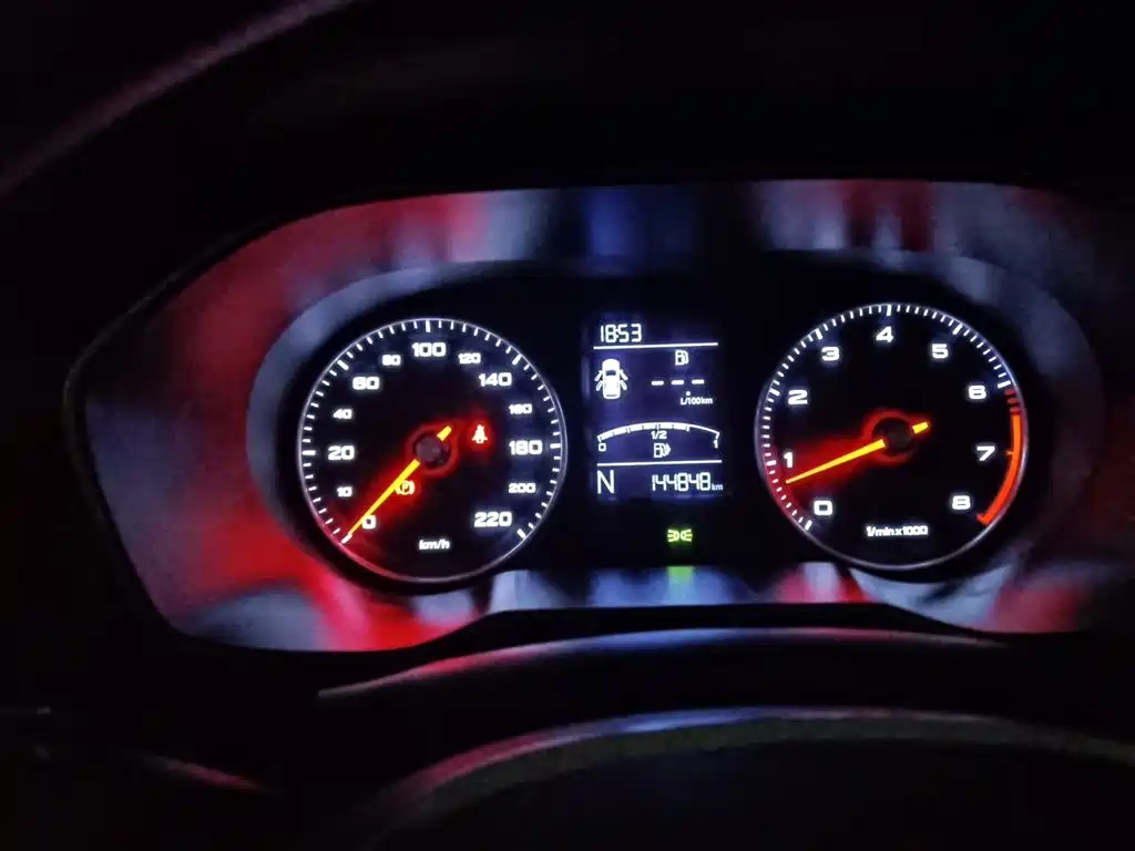 Roewe RX3 — миниатюра 12