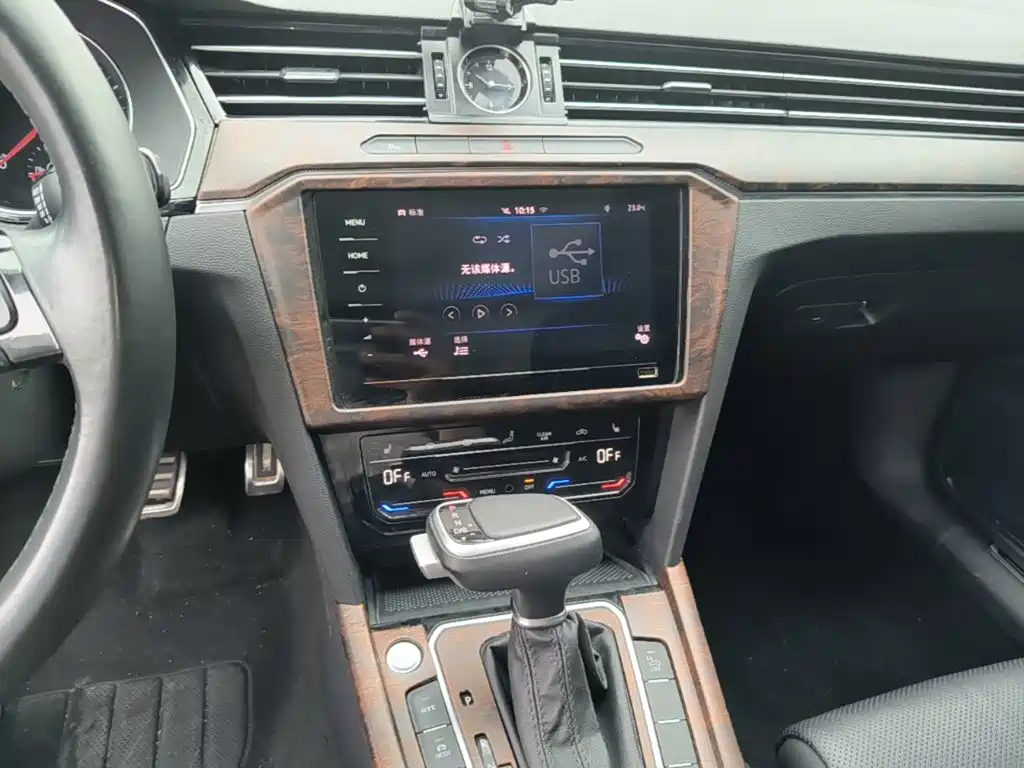 Volkswagen Magotan PHEV — миниатюра 10