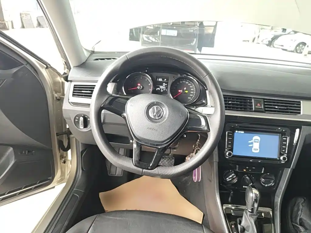 Volkswagen Bora — миниатюра 11