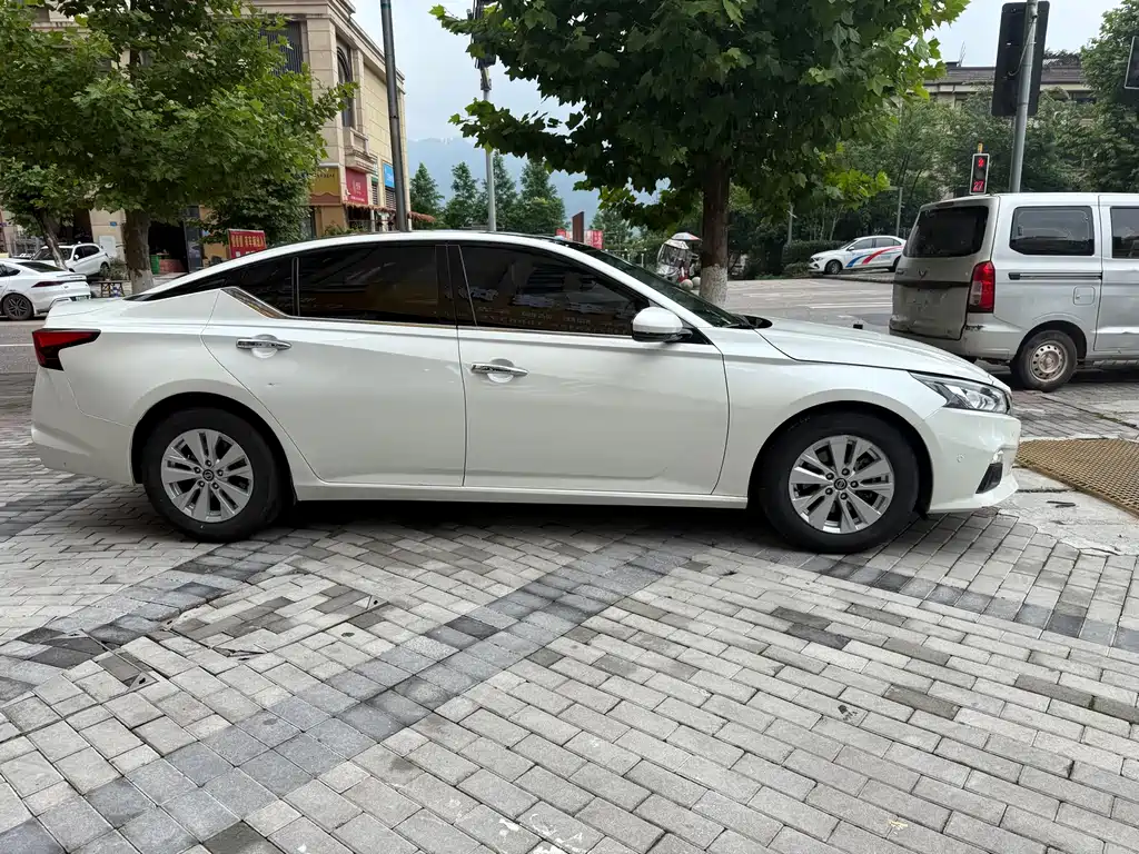 Nissan Altima 2020 2.0L XL Comfort