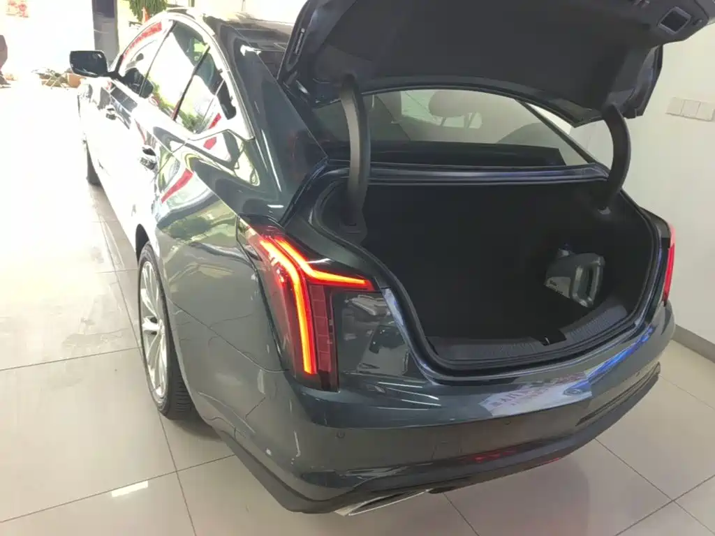 Cadillac CT5 — миниатюра 5