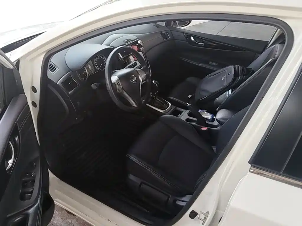 Nissan Tiida — миниатюра 20