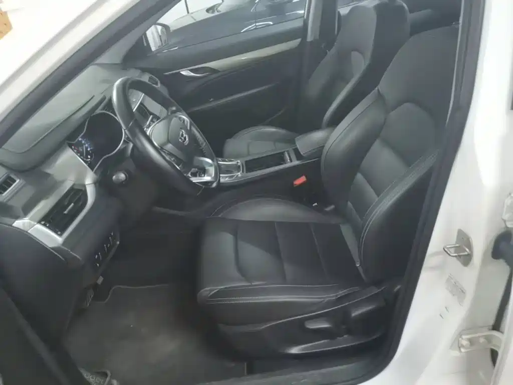 Geely Emgrand — миниатюра 15