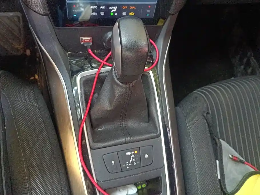 Peugeot 408 — миниатюра 16