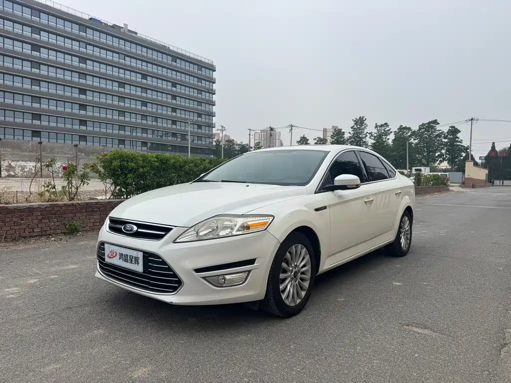 Ford Mondeo Zhisheng 2013