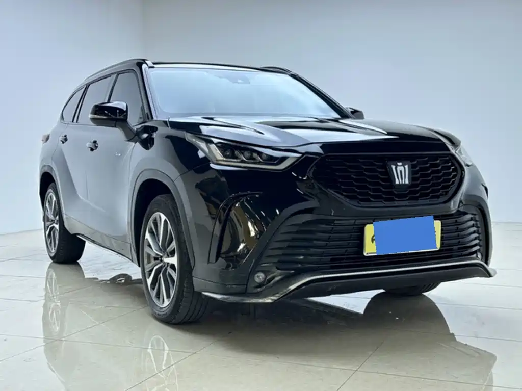 Toyota Crown Kluger — миниатюра 3