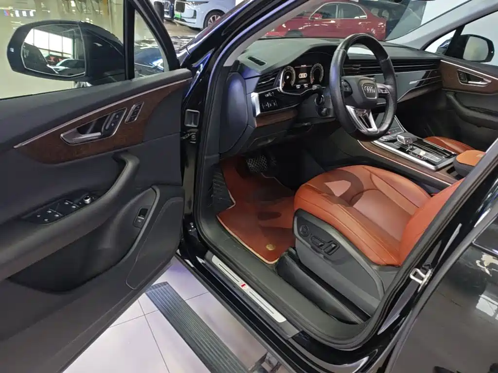 Audi Q7 — миниатюра 16
