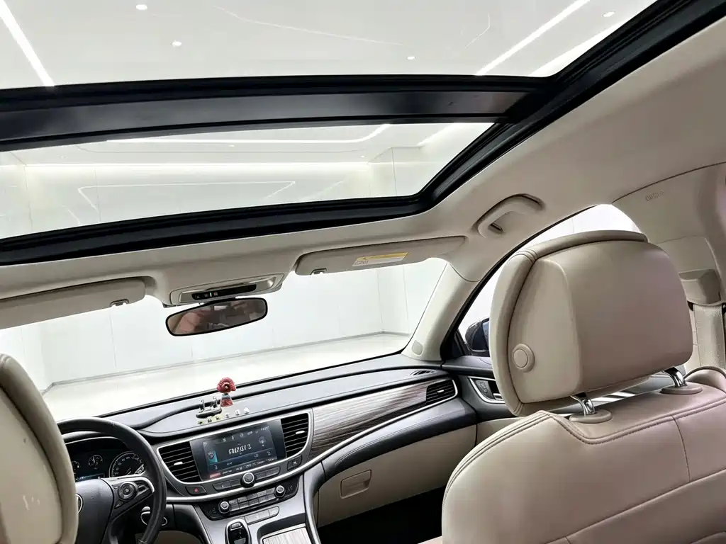 Buick LaCrosse — миниатюра 7