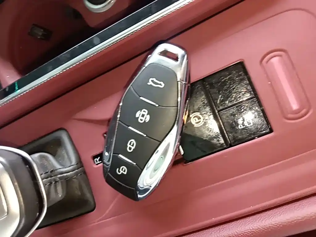 Hongqi Hongqi H5 — миниатюра 9