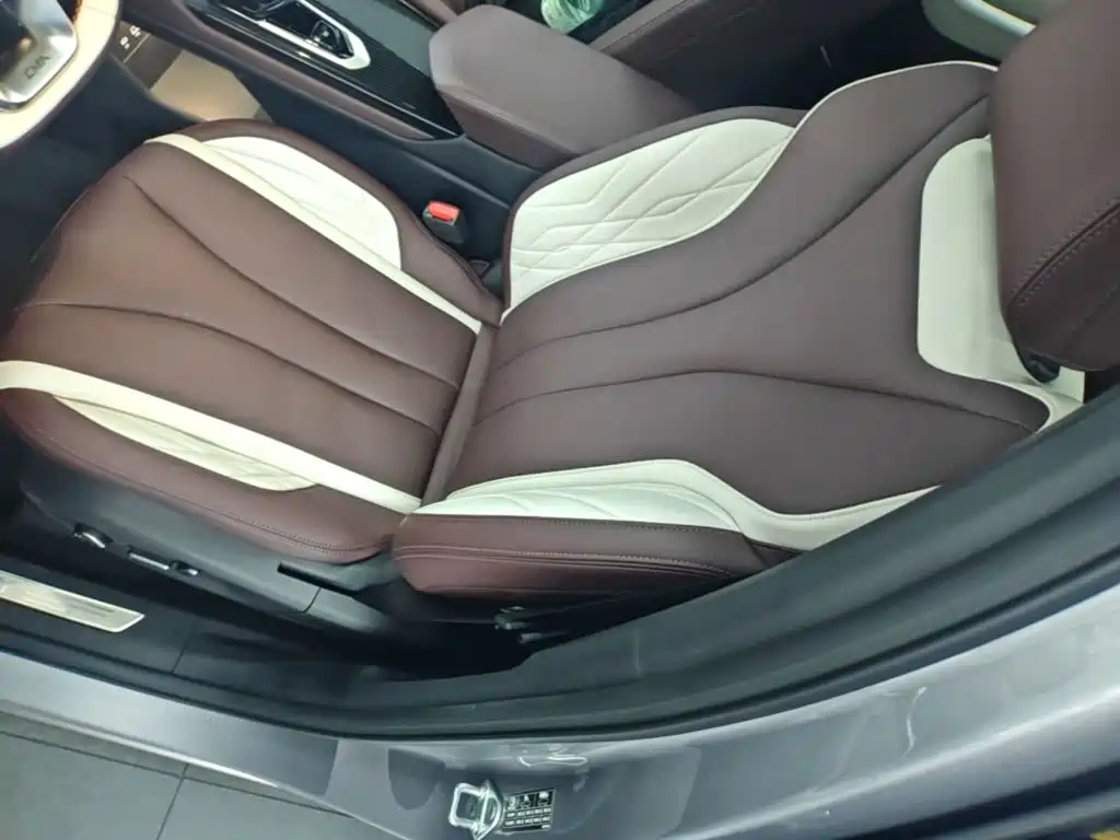Geely Xingyue L — миниатюра 15