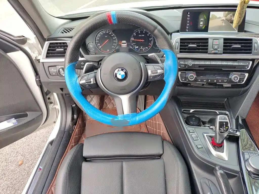 BMW 3 Series — миниатюра 3