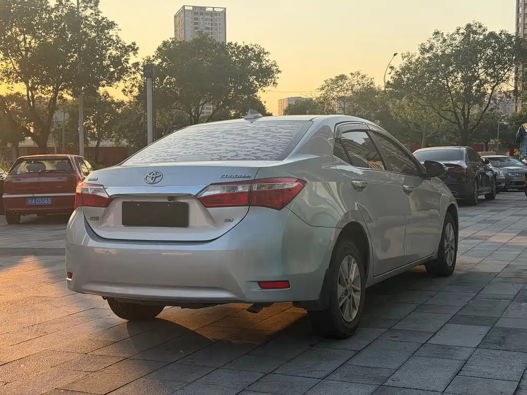 Toyota Corolla — миниатюра 7
