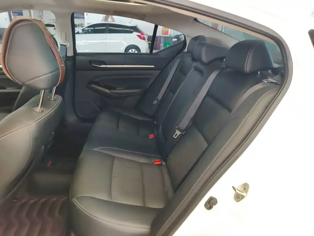 Nissan Teana — миниатюра 17