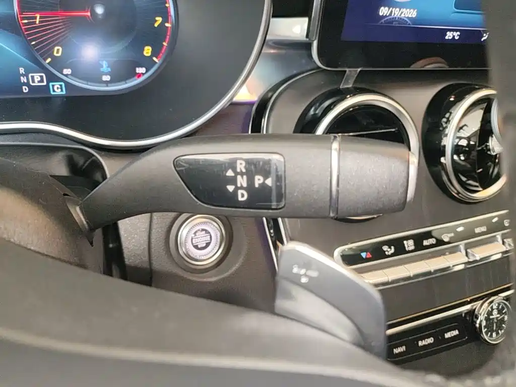 Mercedes-Benz C-Class — миниатюра 14