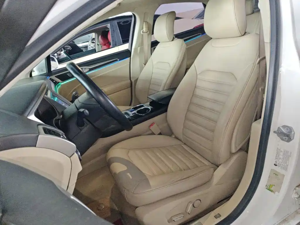 Ford Mondeo — миниатюра 15