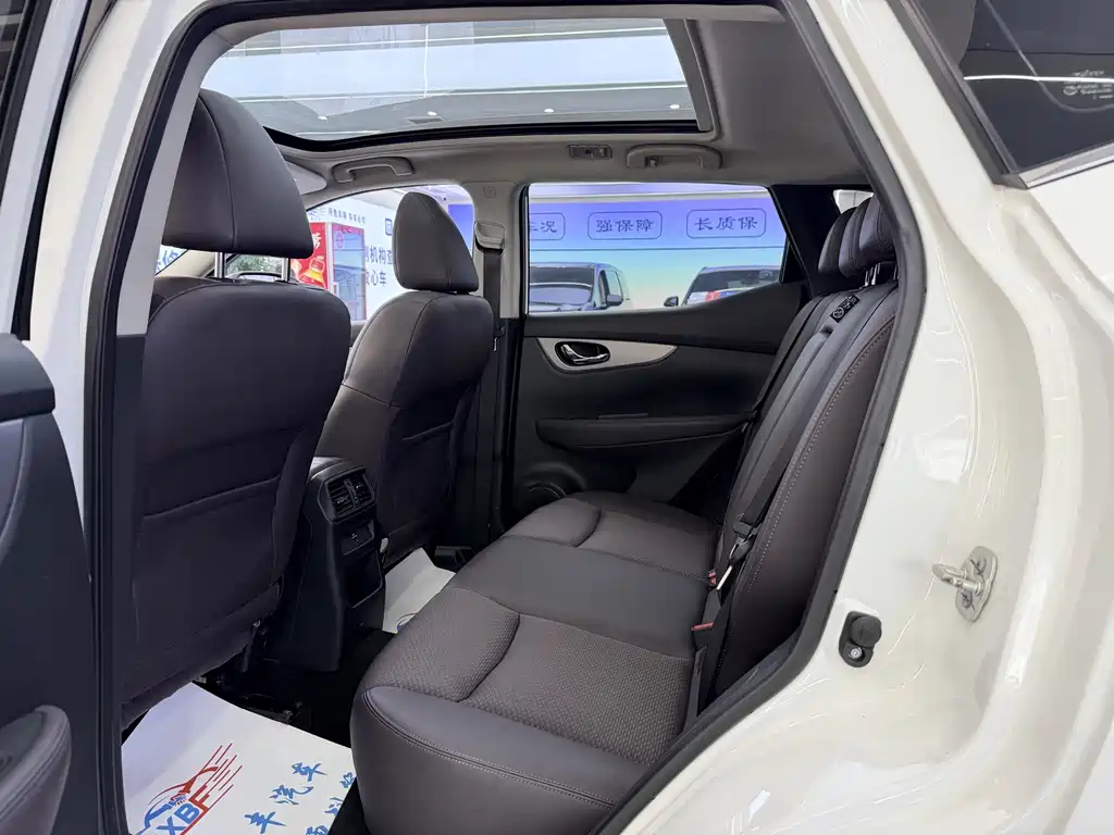 Nissan Qashqai — миниатюра 6