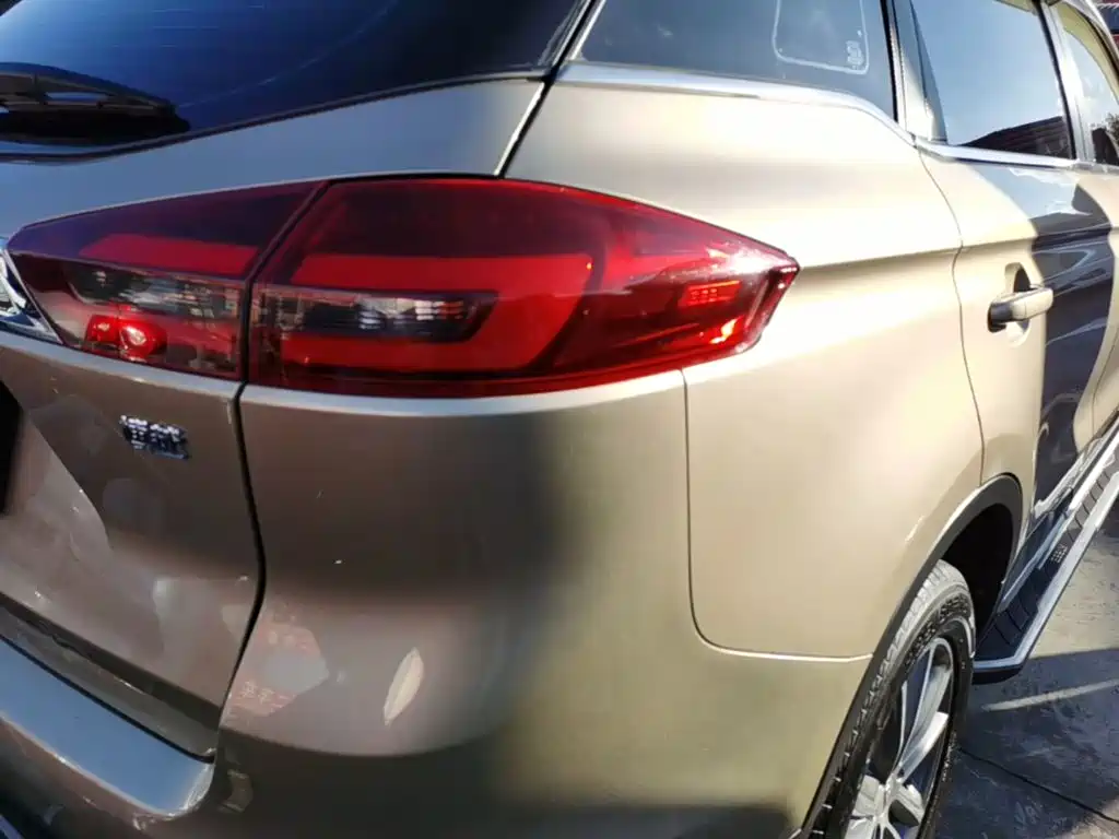 Geely Boyue — миниатюра 8