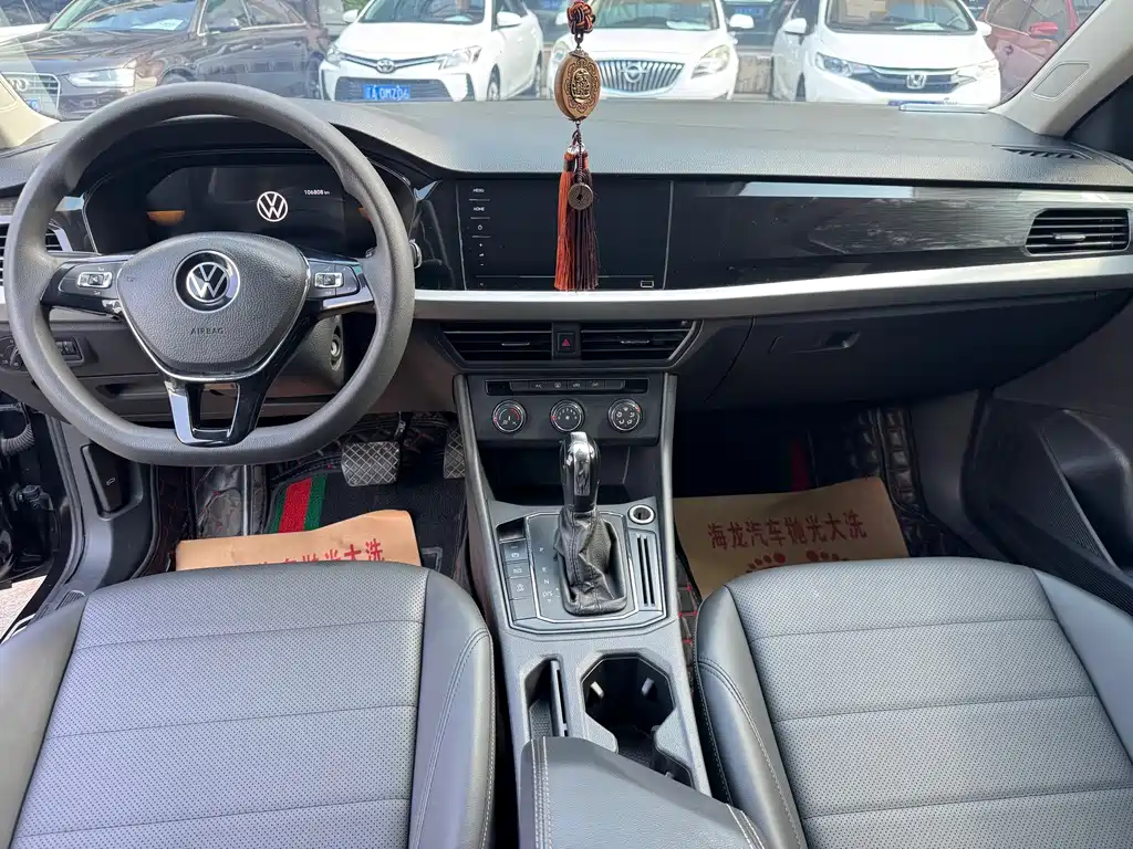 Volkswagen Lavida — миниатюра 6