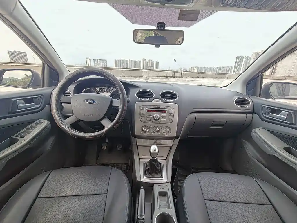 Ford Focus — миниатюра 23