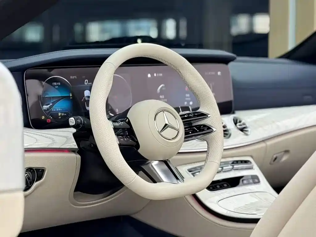 Mercedes-Benz E-Class (Import) — миниатюра 5