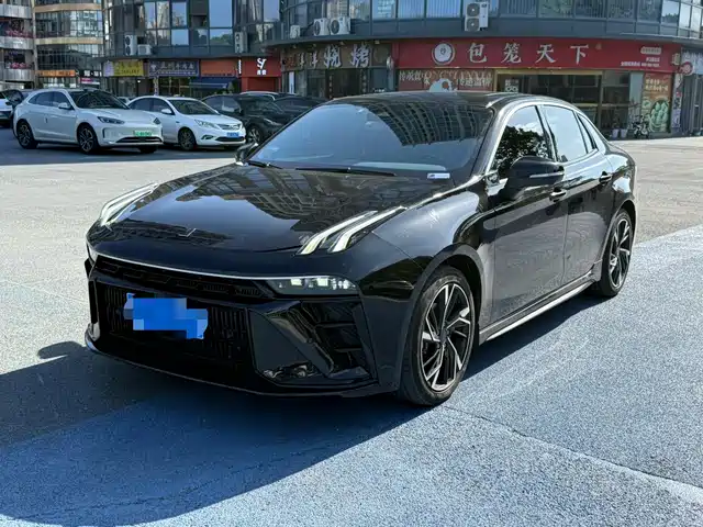 2023 Lynk & Co 03