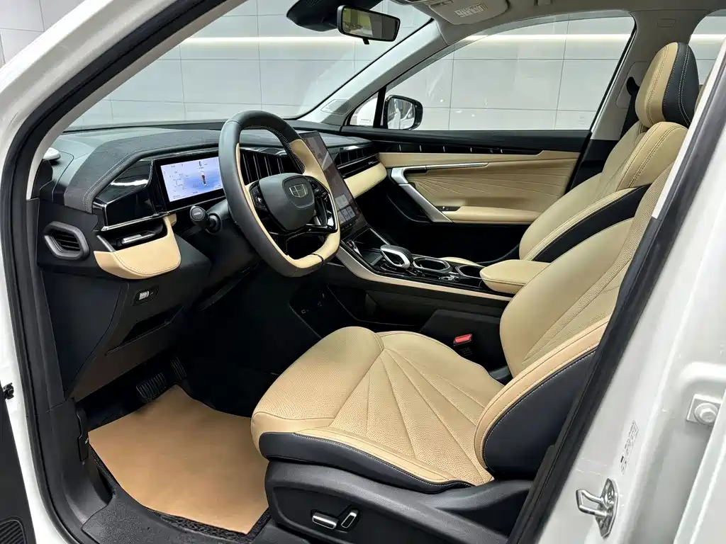 Geely Boyue L — миниатюра 5