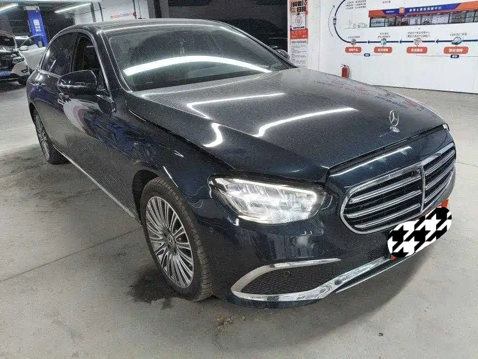 Mercedes-Benz E-Class — миниатюра 2
