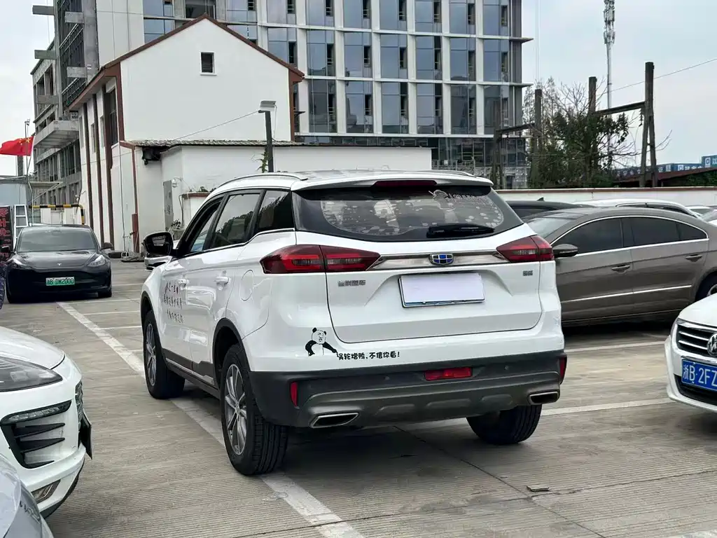 Geely Boyue — миниатюра 10
