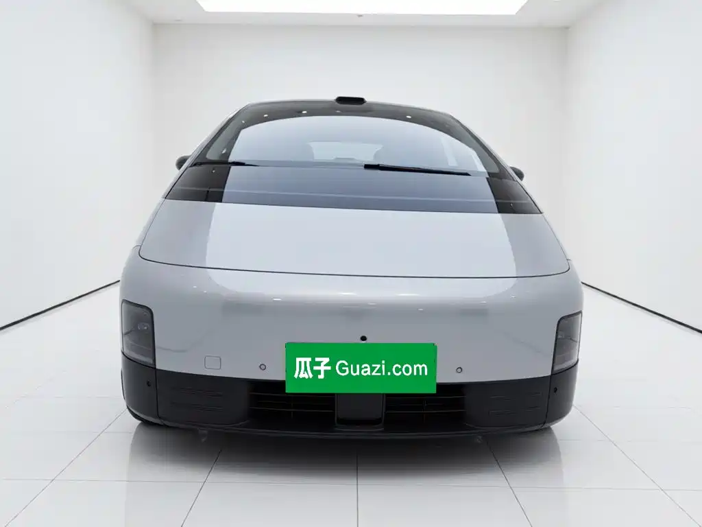 Li Auto Li MEGA — миниатюра 2