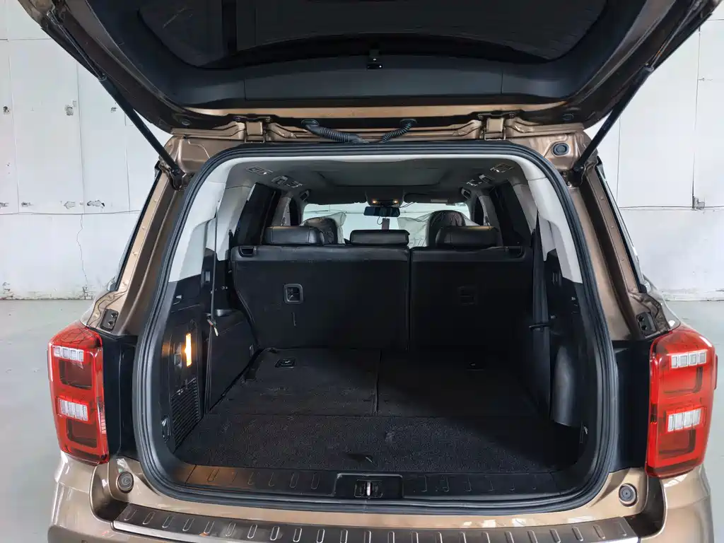 GAC GS8 2017 320T Luxury Smart Connect （ мест）