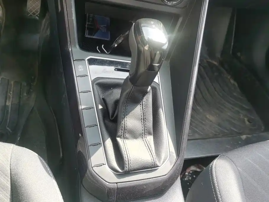Volkswagen Lavida — миниатюра 16
