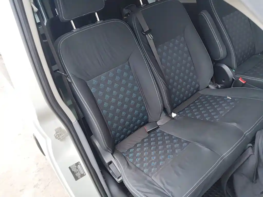 MAXUS V80 — миниатюра 25