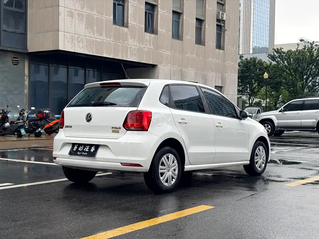 Volkswagen Polo — миниатюра 5