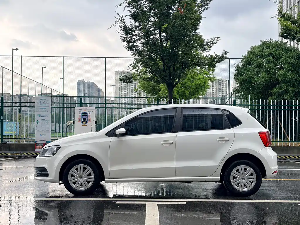 Volkswagen Polo — миниатюра 3