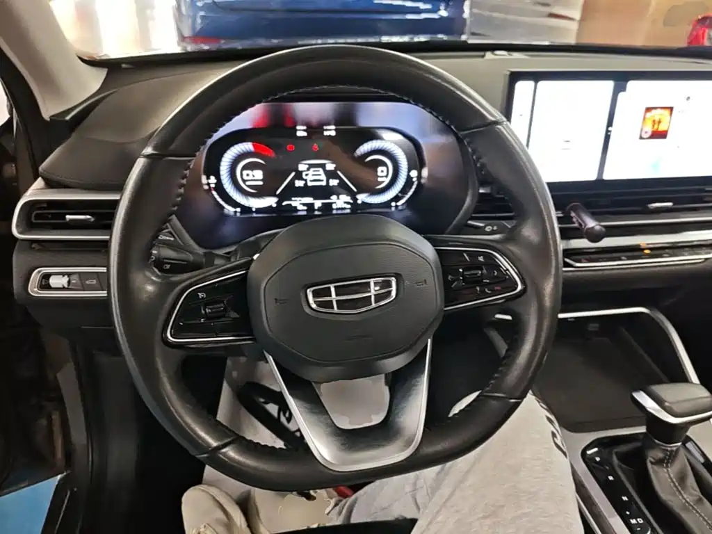 Geely Emgrand — миниатюра 11